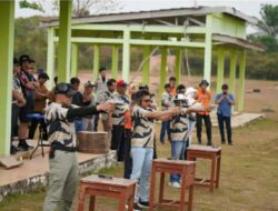 Bupati Ogan Ilir Membuka Lomba Eksekutif Menembak Peringatan HUT Republik Indonesia ke 78