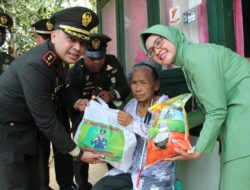 Peringati HUT TNI, Dandim 0402/OKI Anjangsana Kepada Para Warakawuri