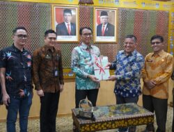 Pemkab OKI Terima 16 Sertifikat Aset Daerah