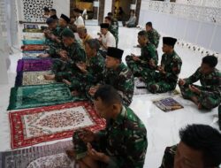 Pererat Silaturahmi, Kodim 0402/OKI Sholat Subuh Berjemaah Dimesjid Binaan