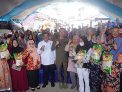 Pemkab OKI Hadirkan Pasar Murah, Telur dan Minyak Goreng Diserbu Warga