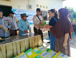Sebanyak 5 Ton Beras SPHP Tersalurkan dalam Gerakan Pangan Murah Polsek Lempuing