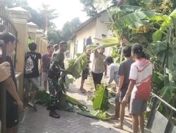 Babinsa Koramil 0808/06 Srengat Dorong Peran Aktif Warga dalam Menjaga Kebersihan Desa