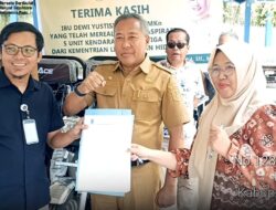DLH OKI Terima Bantuan Kendaraan Pengangkut Sampah dari Pokir Legislator DPR RI