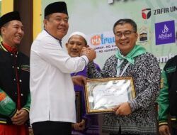Wagub CU Lepas 433 Jamaah Program Umrah Satu Pesawat