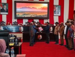 Audiensi dengan DPRK Fakfak, 13 Kepala Kampung Se-Distrik Teluk Patipi Tuntut Kantor Distrik Baru
