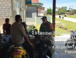 Babinsa 1803-04/Karas dan Bhabinkamtibmas Jalin Komsos Bersama Pemuda Kampung Malakuli, Perkuat Sinergi dan Kepedulian Generasi Muda