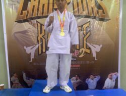 Bernard Uweubun Harumkan Nama Daerah dan INKANAS Fakfak, Sabet Medali Emas di Kejuaraan Karate Bupati Cup II Se-Tanah Papua Usai Kalahkan FORKI Mimika