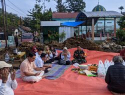 Dukung Percepatan Pembangunan, Anggota Koramil 0808/15 Gandusari Bersama Forkopimca Laksanakan Peletakan Batu Pertama Pembangunan KDKMP