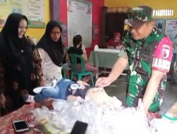 Babinsa Sukorejo Dampingi Kegiatan Percepatan Penanganan Stunting di Posyandu Delima 3