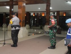 Apel Siaga Malam Tahun Baru 2026, Sinergitas TNI – Polri Jamin Keamanan Kabupaten Blitar