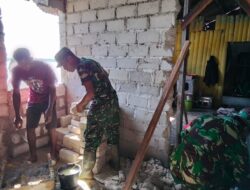 Sentuhan Kepedulian Babinsa, Rumah Warga Malakuli Direhab