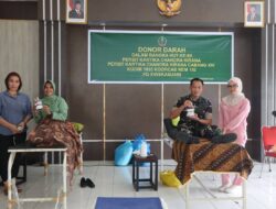 Bakti Kemanusiaan Sambut HUT Ke-80, Persit KCK Kodim 1803 Fakfak Gelar Donor Darah