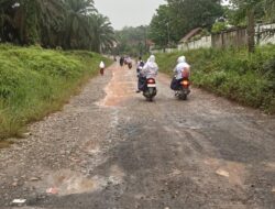 Akses Jalan Simpang Tais Diperbaiki, Program Bang Andra Kabupaten PALI Terus Berjalan