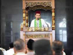 Khutbah UAS di Mapolda Sumsel: Penegakan Hukum yang Adil Adalah Ibadah