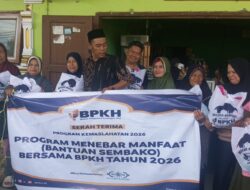 Menjelang Idul Fitri 1447 H, BPKH Bagikan Sembako Kepada Masyarakat Simalungun