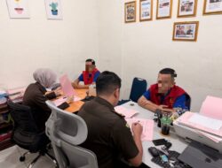 Kejari OKI Serahkan TSK Kasus Dugaan Korupsi KUR