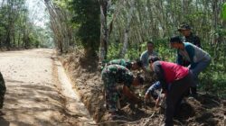 Selain Bangun Jalan, Satgas TMMD Kodim 0402/OKI Juga Lestarikan Lingkungan
