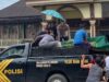 Personel Polsek Muara Pinang Menunjukkan Empati Nyata, Mengantarkan Jenazah Warga Desa Tanjung Kurung Menuju TPU Desa Belimbing