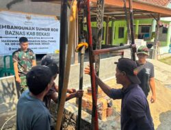 Bersama Baznas, Satgas TMMD ke-129 Bangun Sumur Air Bersih untuk Warga