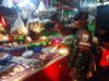 Babinsa Pantau Harga Sembako di Kedungwaringin, Pastikan Kebutuhan Pokok Tetap Terkendali