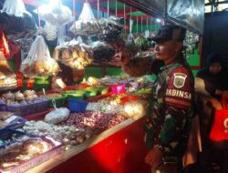 Babinsa Pantau Harga Sembako di Kedungwaringin, Pastikan Kebutuhan Pokok Tetap Terkendali