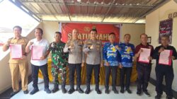 Cegah Karhutla, Polres OKI Gandeng Warga Pedamaran dan Bantu Korban Kebakaran