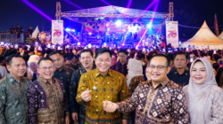 Bupati Toha Buka Malam Puncak Hiburan HUT ke-70 Muba, Elvy Sukaesih Sukses Hibur Warga