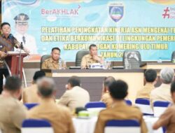 Buka Pelatihan dan Peningkatan Kinerja ASN, Bupati Enos Harap ASN Mampu Berkomunikasi yang Baik