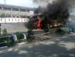 BUS NICE TRANS TERBAKAR, POLSEK SIANTAR UTARA BERIKAN PENGAMANAN
