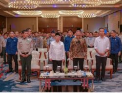 Bupati Panca Pimpin Apel Gabungan dalam Rangka Halal Bihalal Idul Fitri 1445H