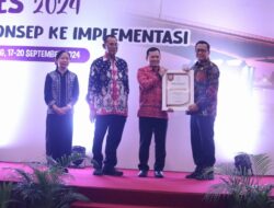 Pj. Bupati Banyuasin Terima Penghargaan Penanggulangan AIDS-TBC- MALARIA Tahun 2024