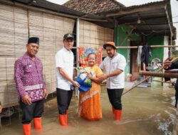 Baru Pulang Retret, Bupati dan Wabup OKI Tancap Gas Tinjau Warga Terdampak Banjir