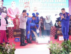 Meminimalisir Kecelakaan, Nelayan Banyuasin II Terima Bantuan Solar Cell