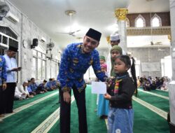 Bupati OKI Hadiri Peringatan Nuzulul Qur’an di Masjid Agung Sholihin Kayuagung