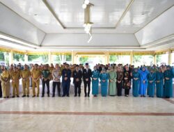 Kukuhkan Pengurus TP PKK, Dekranasda dan Posyandu, Bupati OKI Perkuat Peran Perempuan Bangun Daerah