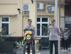 Suasana Haru Iringi Apel Pelepasan Purna Bakti AKP Dwiruddin di Polres OKI