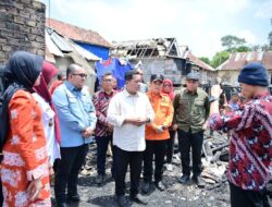 Bupati Askolani Tinjau Lokasi Kebakaran di Tanjung Lago, Pastikan Pembangunan Rumah Warga Terdampak Tahun Ini