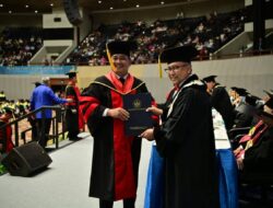 Bupati Askolani Wisuda Doktor, Jadi Motivasi Untuk Putra Putri