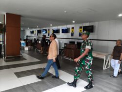 Kasrem 182/JO Dampingi Kepulangan Menteri ESDM dari Fakfak ke Jakarta