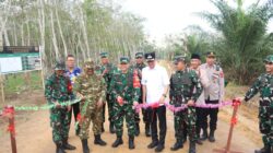 Pangdam II/Sriwijaya Hadiri Penutupan TMMD ke-128 Kodim 0402/OKI di Desa Pematang Sukatani