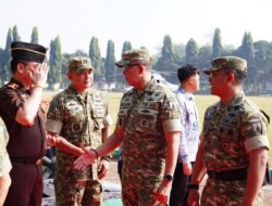 Kunker Asrenum Panglima TNI di Dampingi Dandim 0808/Blitar Tinjau KDKMP Blitar
