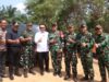 Kasdim 0402/OKI Dampingi Kepala Staf Kepresidenan Tinjau Lokasi Cetak Sawah Rakyat di Tanjung Lubuk