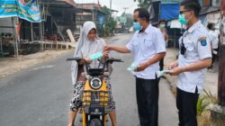 Antisipasi Lonjakan ISPA, Dinkes OKI Distribusikan 32.200 Masker