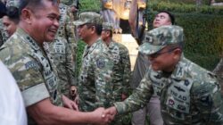 Dandim 0402/OKI Dampingi Kunjungan KSAD Jenderal TNI Maruli Simanjuntak di PT Arwana Ceramic Plant IV-D Ogan Ilir
