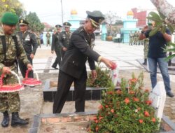 HUT ke-81 TNI, Kodim 0402/OKI Tabur Penghormatan di TMP Keusuma Negara