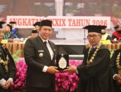 Wali Kota Pagar Alam Hadiri Wisuda ke-39 Universitas Palembang, Dorong Alumni Berani Bermimpi dan Berkarya