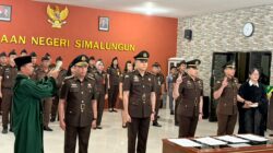 Perkuat Organisasi dan Profesionalisme, Kajari Simalungun Lantik 4 Pejabat Struktural